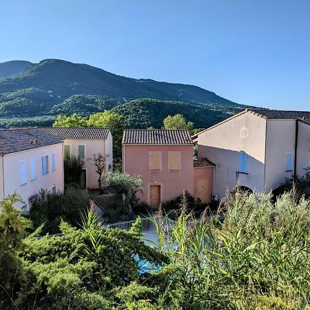 Maisonnette Dans Domaine Avec Piscine A Nyons, Pays Des Olives Buitenkant foto